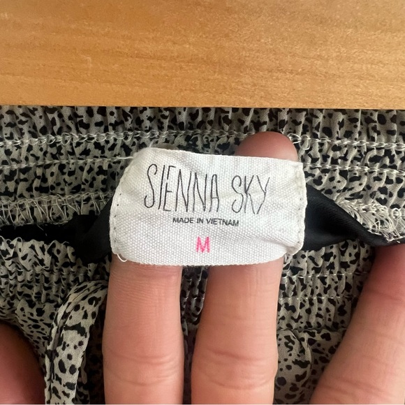 Tiered Ruffle Printed Mini Skirt Print Spring Career Date Night Resortwear Beach - Picture 6 of 8